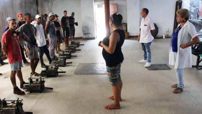 Lucha contra la propagación del dengue en Centro Habana