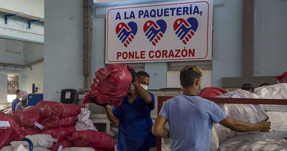 Paquetería de Correos de Cuba. 