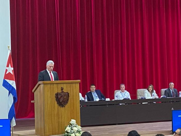 Díaz-Canel interviene en Convención de Salud