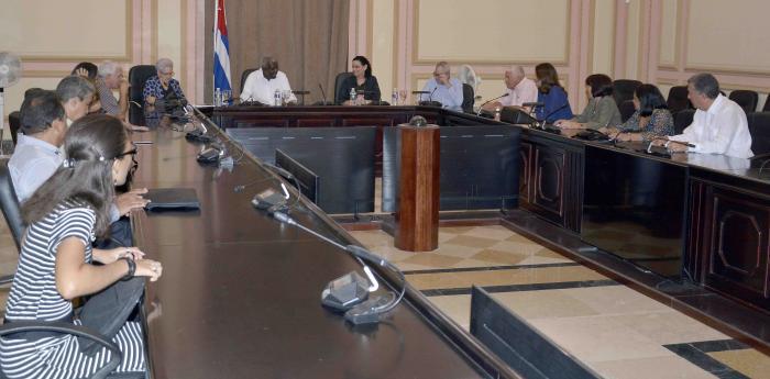 Presentan anteproyectos de leyes de la Contraloría y la Fiscalía