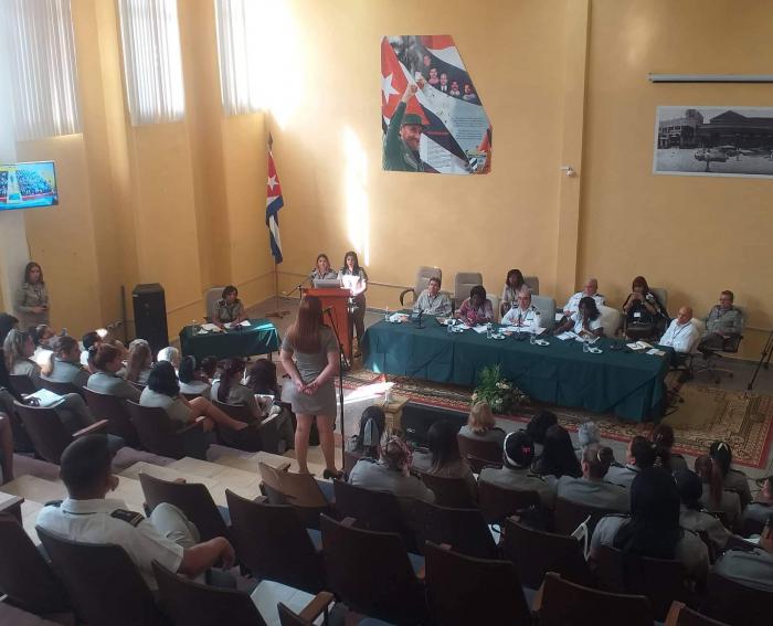Encuentro de con mujeres de la aduana general de la República