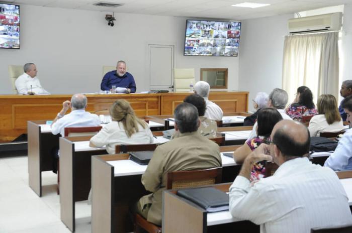 Reunión de trabajo sobre enfrentamiento a ilegalidades