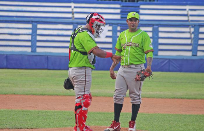 Peloteros del equipo Agricultores