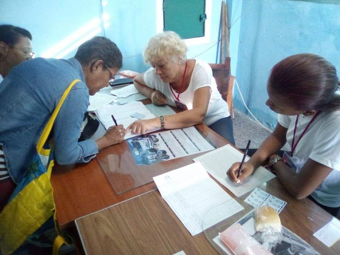 Electores de Cojímar, en el municipio de La Habana del Este.