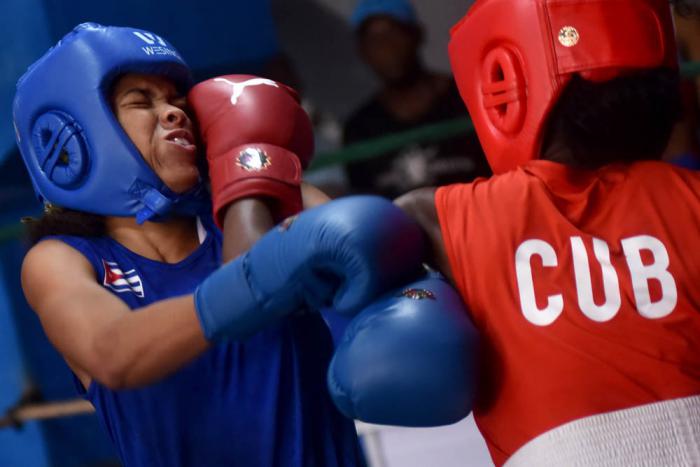Boxeo femenino en Cuba