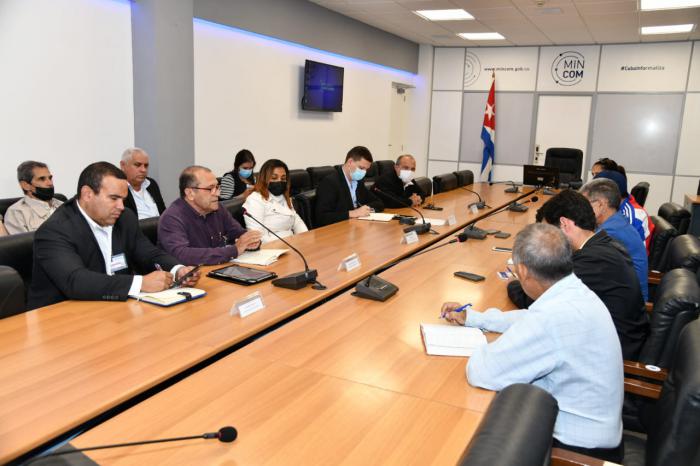En conferencia de prensa los organismos involucrados ofrecieron detalles sobre este nuevo servicio que busca facilitar las gestiones de los cubanos. 