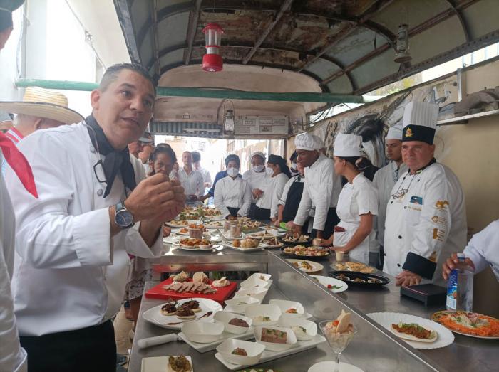 Proyecto de Desarrollo Local La moneda cubana