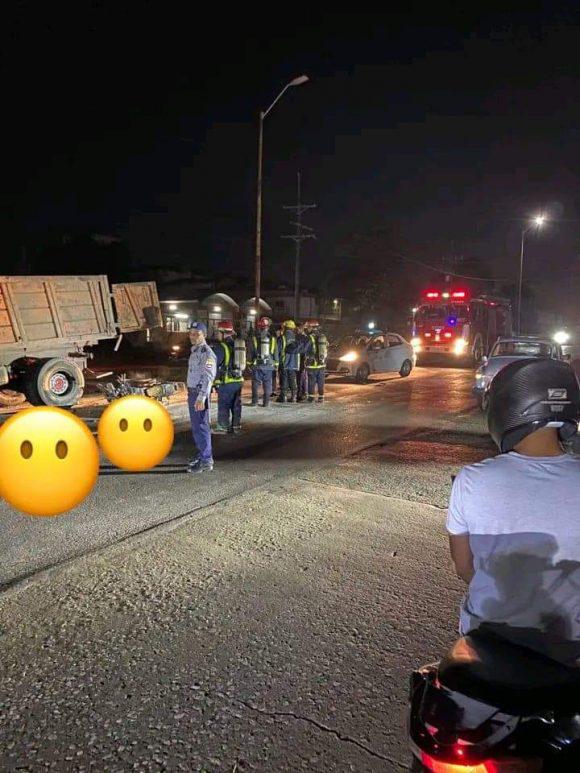 Accidente de tránsito frente a fábrica de galletas, en Vía Blanca