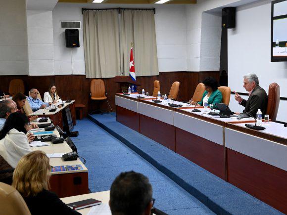 Encuentro de Díaz-Canel con científicos