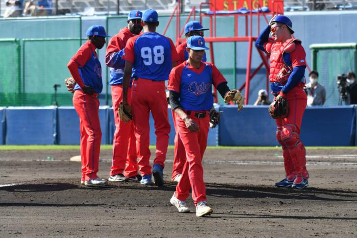 Equipo Cuba a clásico béisbol en tope preparatorio en Japón