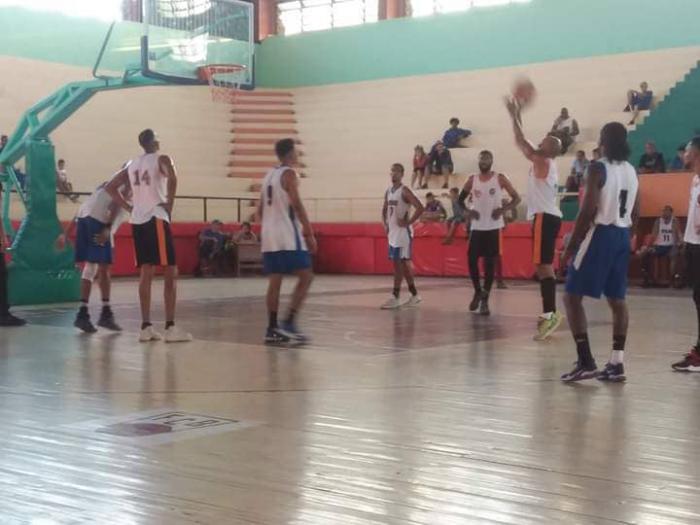 Capitalinos vs. Villa Clara.
