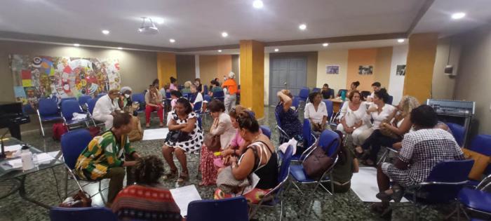 Taller Emprender es poder: ellas cuentan