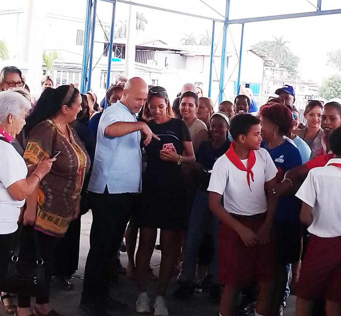 Gerardo Hernández Nordelo visita Aguas de La Habana