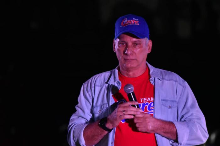 Díaz-Canel en concierto UH clausura coloquio Patria