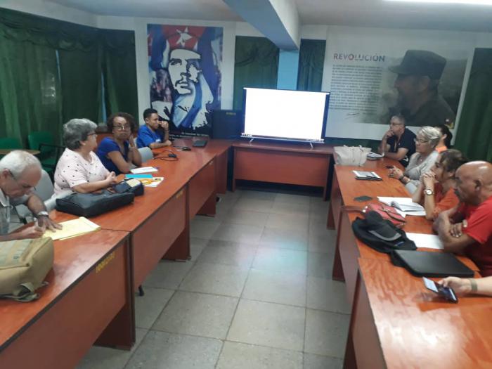 Personas en el encuentro