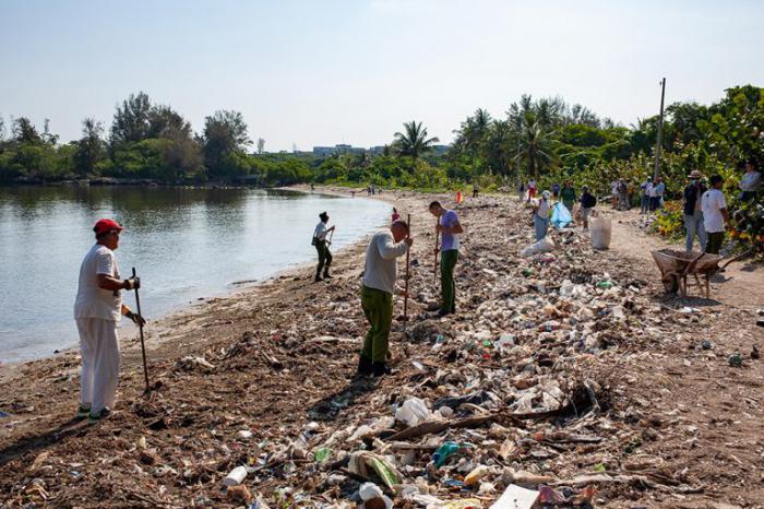 Saneamiento de las costas de Cojímar