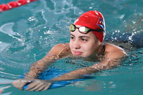 La habanera Andrea Becali continúa cosechando éxitos para Cuba en piscinas foráneas.