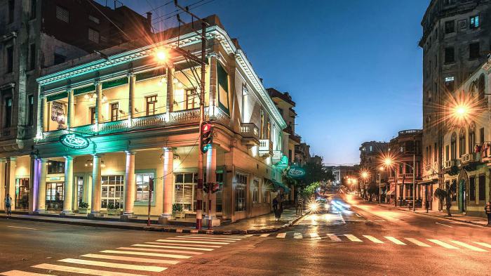 Restaurante El Biky en Infanta y San Lázaro