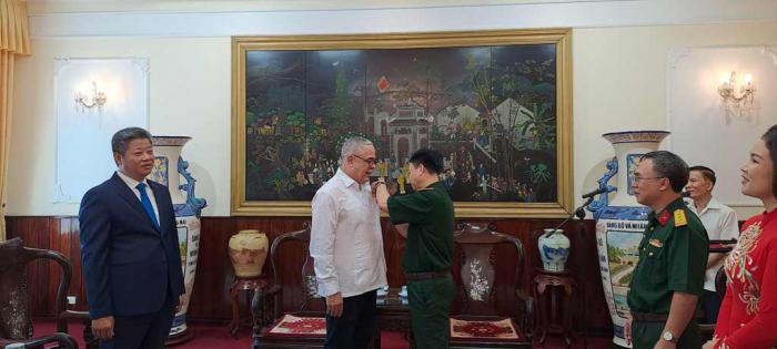 Delegación partidista de La Habana rinde homenaje a Ho Chi Minh en Vietnam