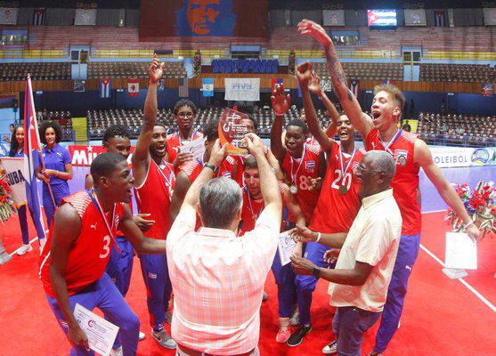 Cuba celebra con el trofeo el Panamericano Sub 21