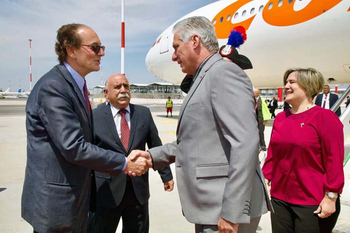 Miguel Díaz-Canel Bermúdez llega a Italia.

