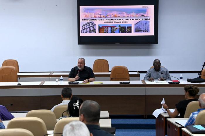 Marrero Cruz y Valdés Mesa en reunión de Gobernadores de junio