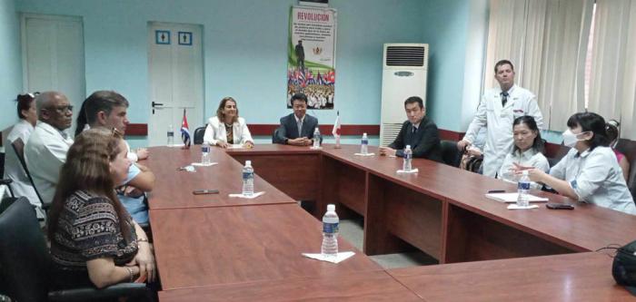 Entrega Japón donativo al hospital Manuel Fajardo