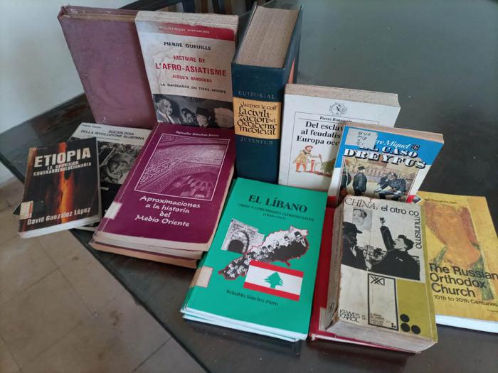 Libros que se van a sacar de biblioteca
