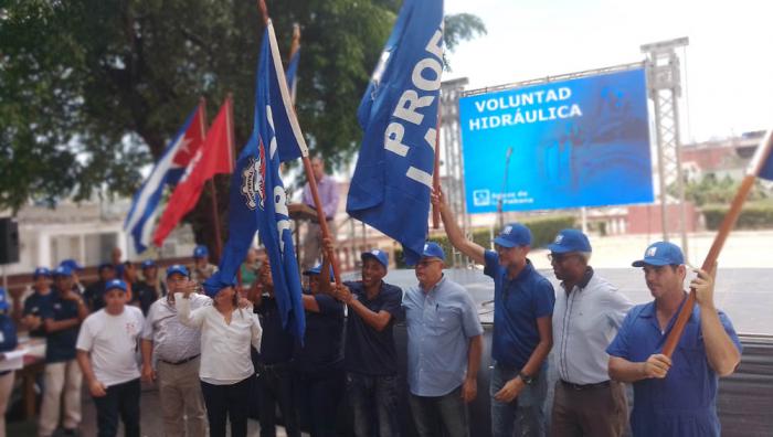 Celebran hidráulicos capitalinos día del trabajador del sector