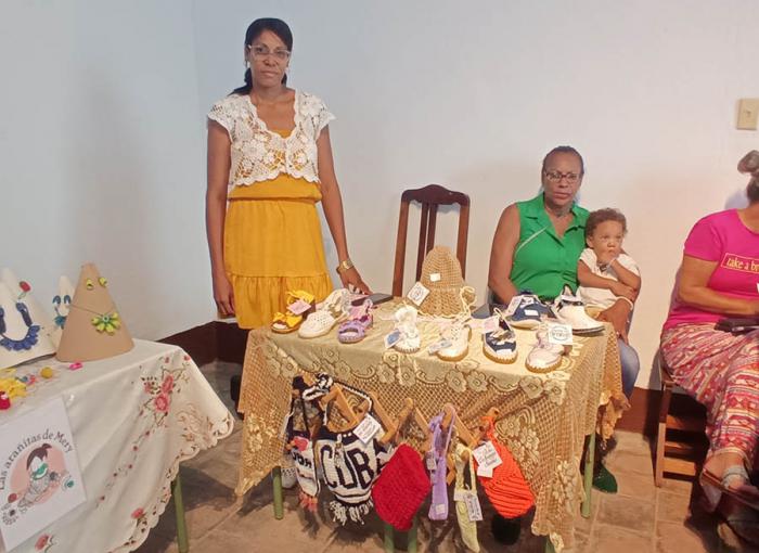 Celebrado en La Habana II Encuentro de Tejedoras