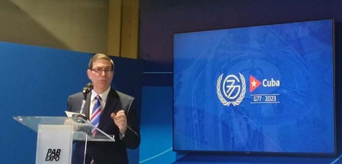 Canciller cubano Bruno Rodríguez Parrilla en conferencia de prensa previa a la Cumbre del  Grupo de los 77 y China, con sede en La Habana el 15 y 16 de septiembre.