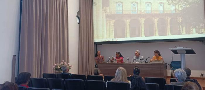 Coloquio Presencias europeas en Cuba