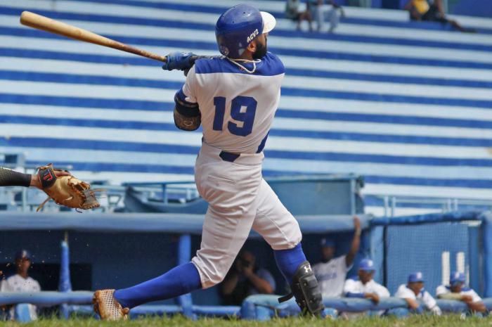 pelotero equipo Industriales