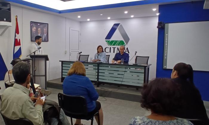 Participantes en conferencia de prensa CITMA