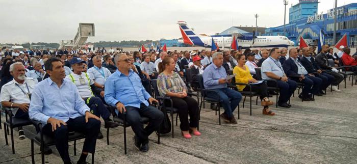 Celebran Día del Trabajador de la Aviación Civil de Cuba