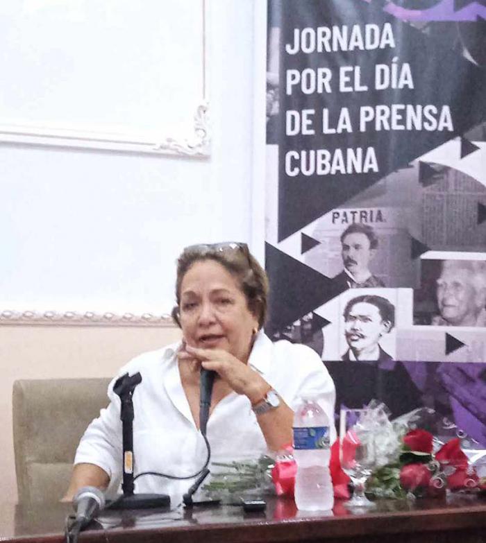 Arleen Rodríguez Derivet, se le otorgó el Premio Nacional de Periodismo José Martí por la obra de la vida 2023.