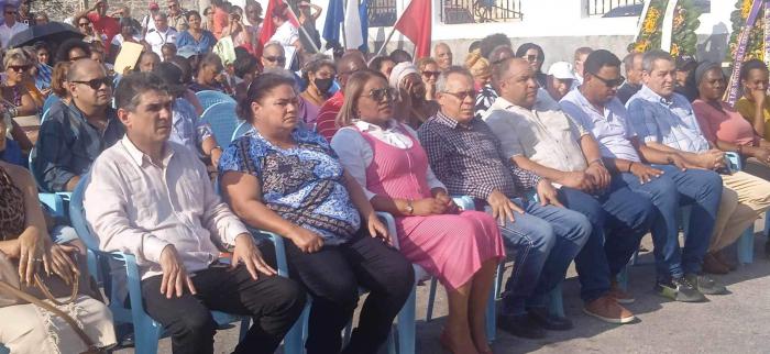 Participantes en el acto.