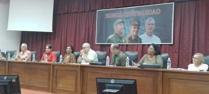 Presidencia en el taller