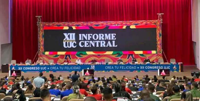 Inauguración del XII Congreso de la UJC