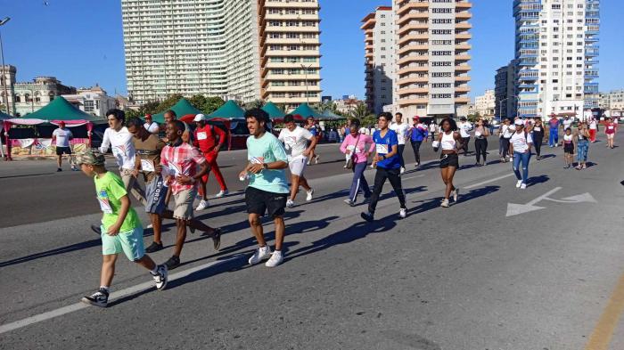 Caminata por Día Mundial de la Salud y la Actividad Física