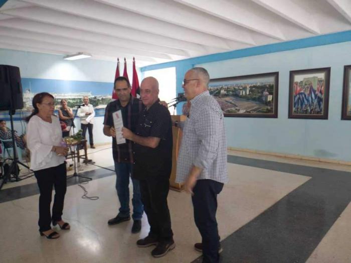 Reconocen a trabajadores del Partido de La Habana