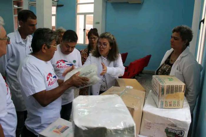 Donan Moderno equipo de cirugía a Hospital habanero
