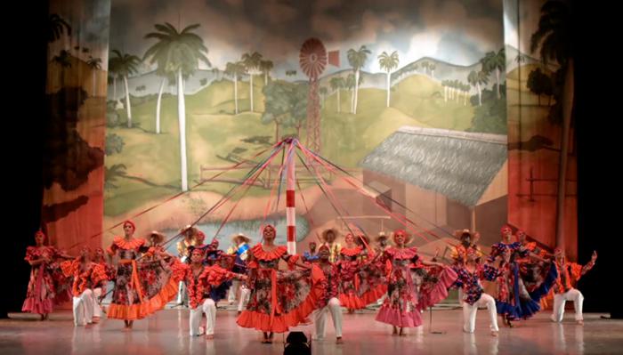 Compañía Folklórica Camagua