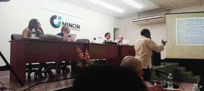 MiNCIN realiza taller sobre el ordenamiento del comercio
