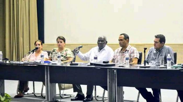 Comisiones de la Asamblea Nacional del Poder Popular a Arroyo Naranjo