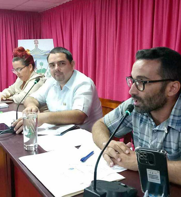 Analizó Asamblea Municipal del Poder Popular de La Lisa temas medulares de la labor del Gobierno.
