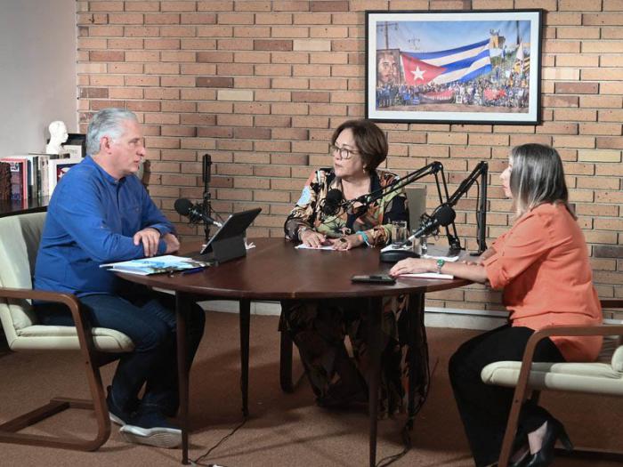 Pódcast Desde la Presidencia dedicado a los recorridos por todo el país