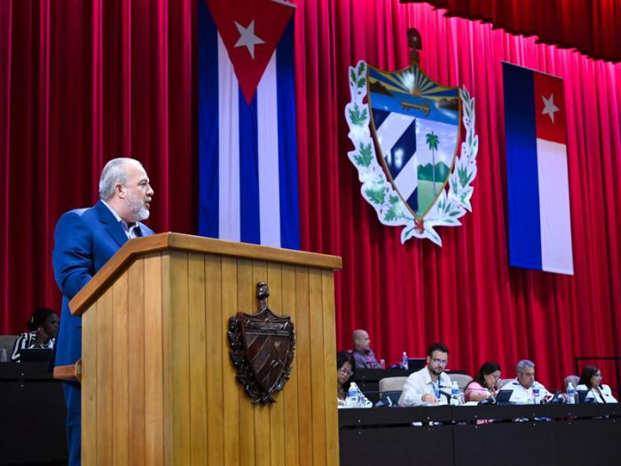 El Jefe de Gobierno, Manuel Marrero Cruz, valoró el cumplimiento de las proyecciones del gobierno para corregir distorsiones y reimpulsar la economía