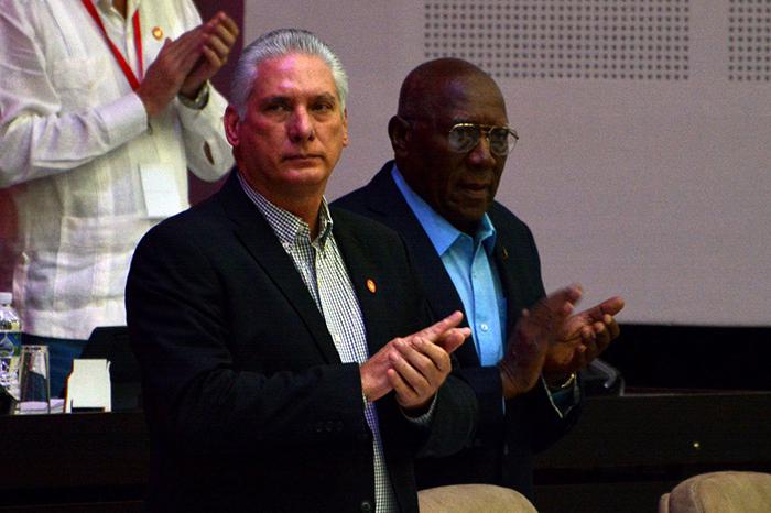 Díaz-Canel en tercera jornada del Parlamento cubano