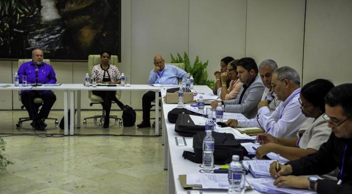Reunión de Primer Ministro con gobernadores